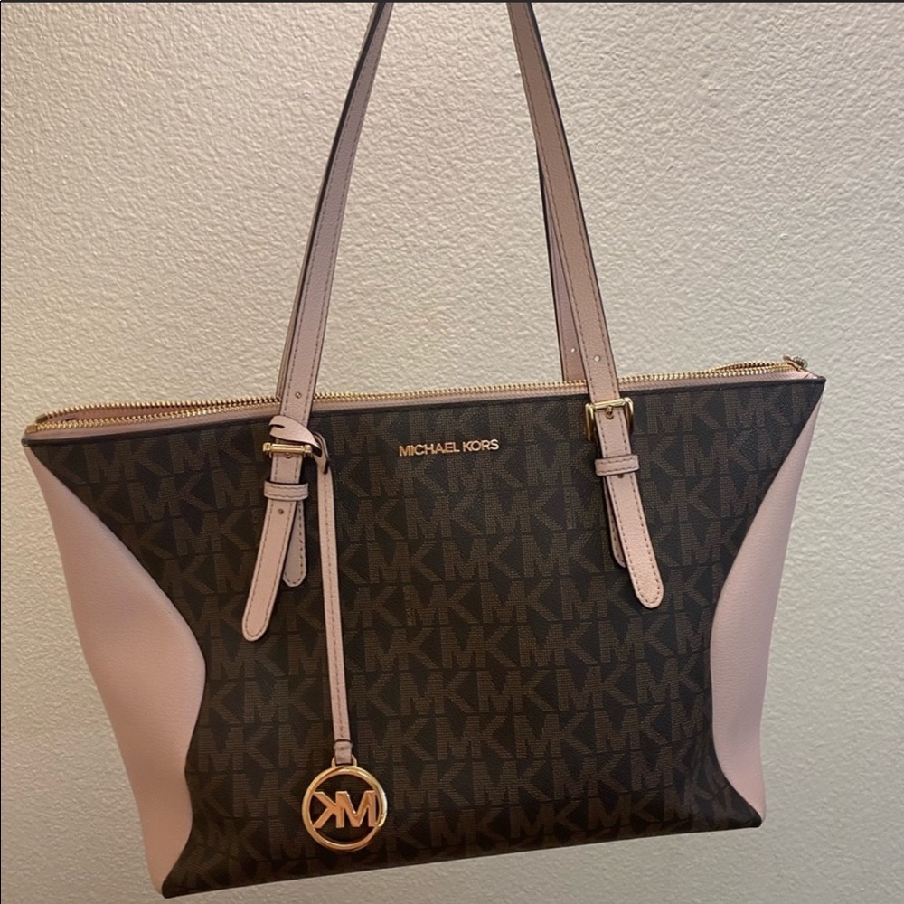 Michael Kors Medium Tote